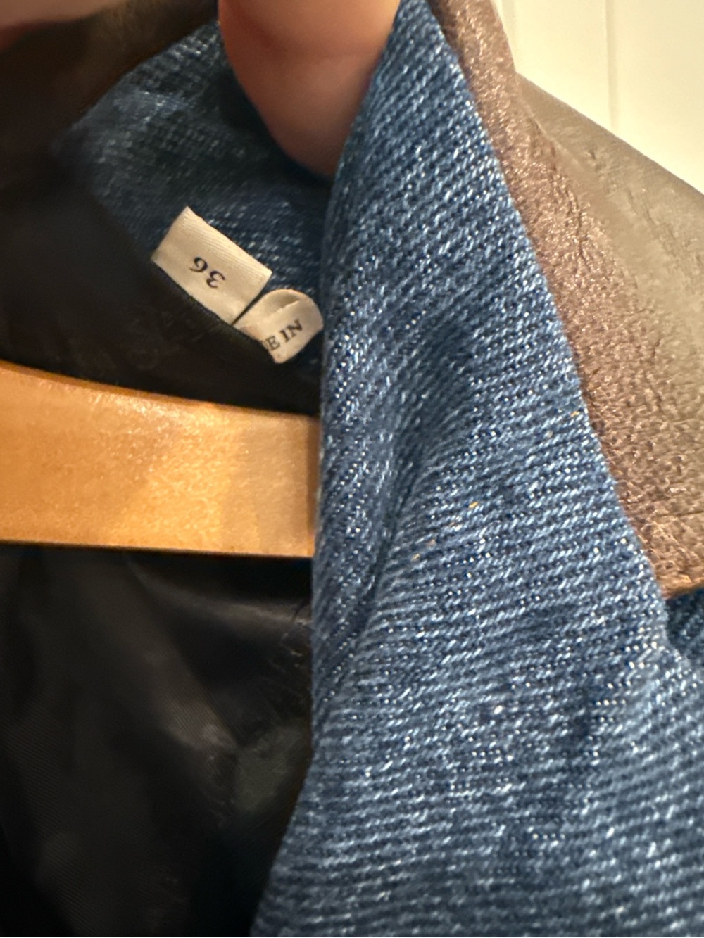 Sandro Cropped Denim Jacket Brown Leather Collar Parisian Size 36 - Picture 5 of 6